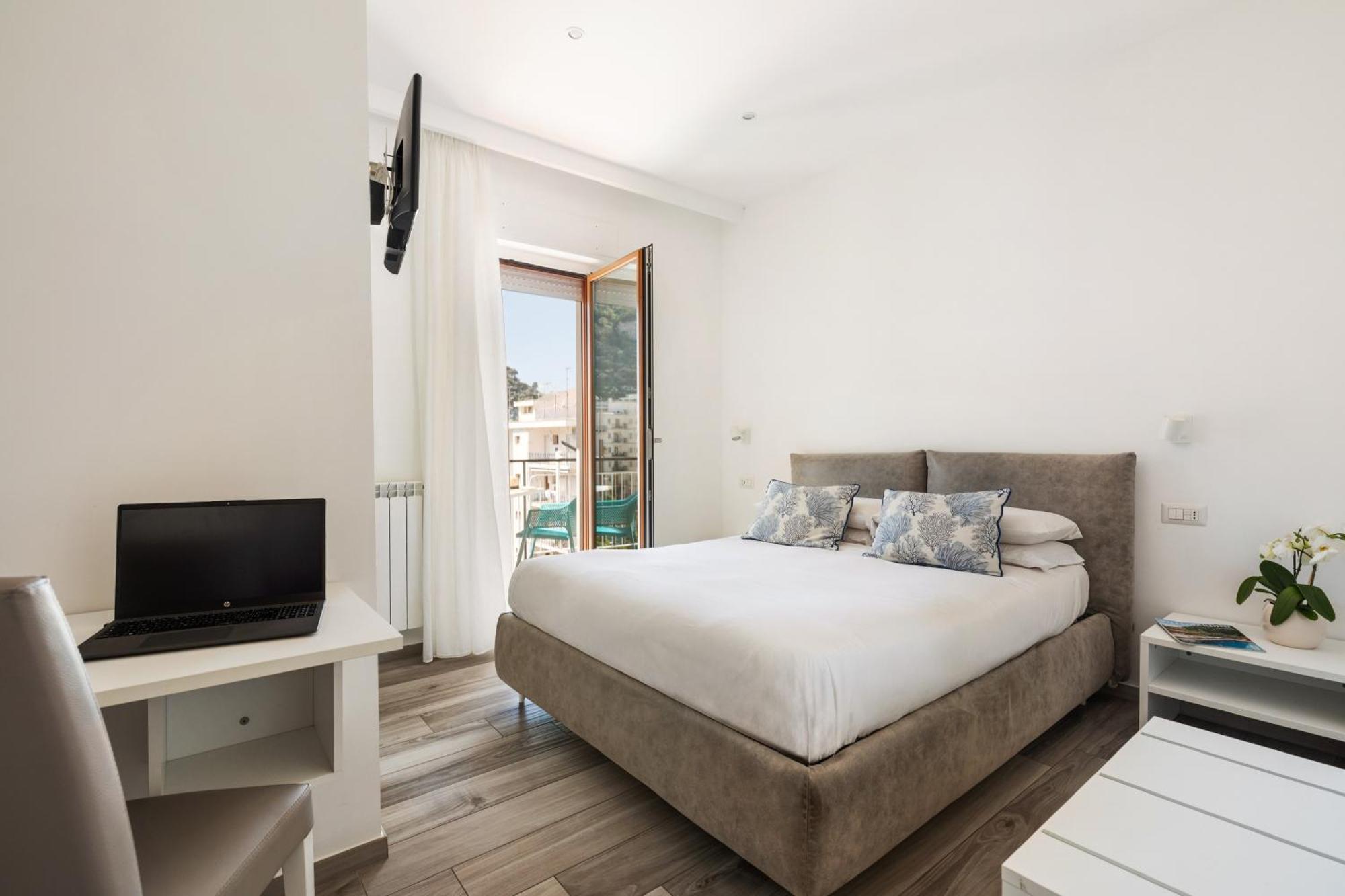 Yourhome - Maison Degli Aranci Sorrento Esterno foto